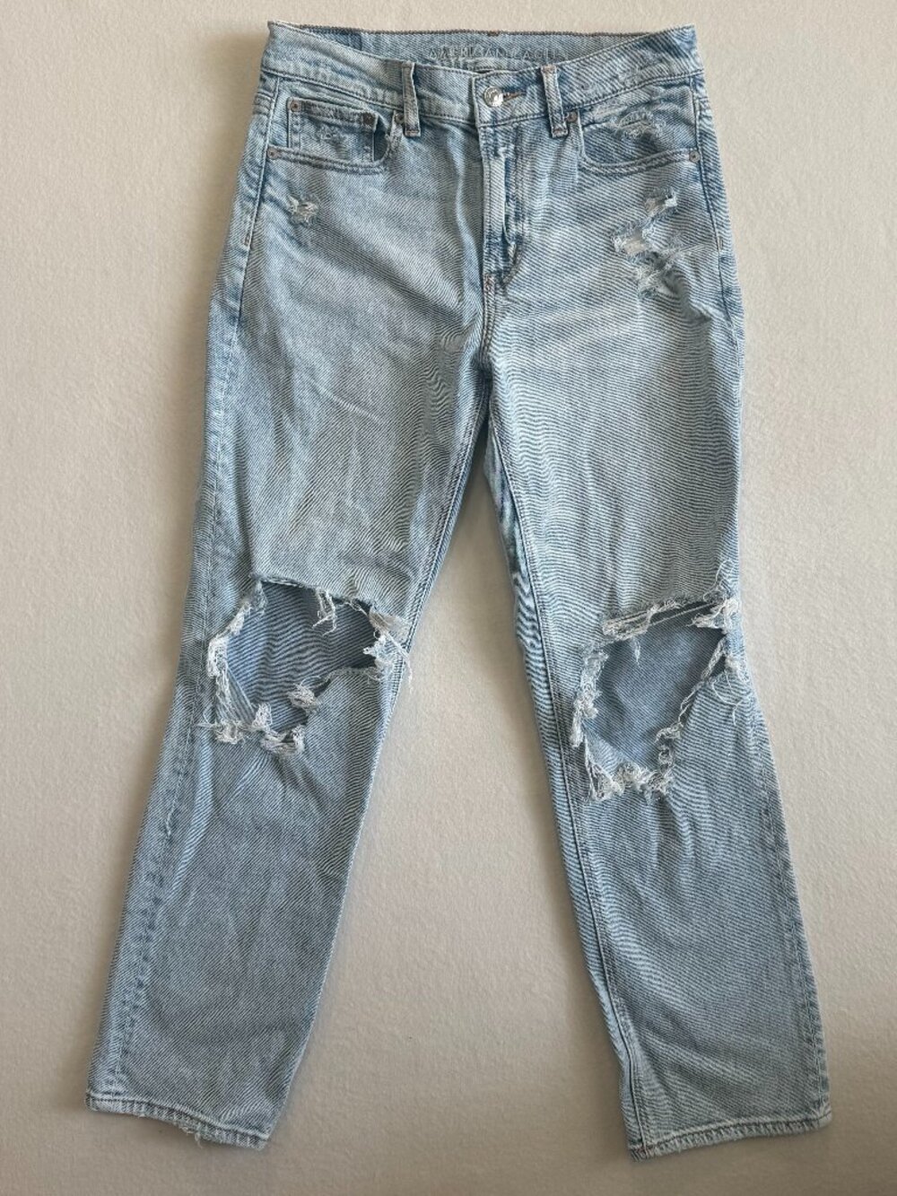 American Eagle Jeans Women's Size 6 Regular Straight Stretch Ripped High Waist